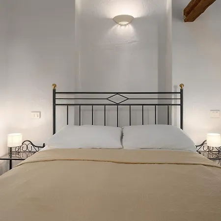 Vila San Lorenzo *