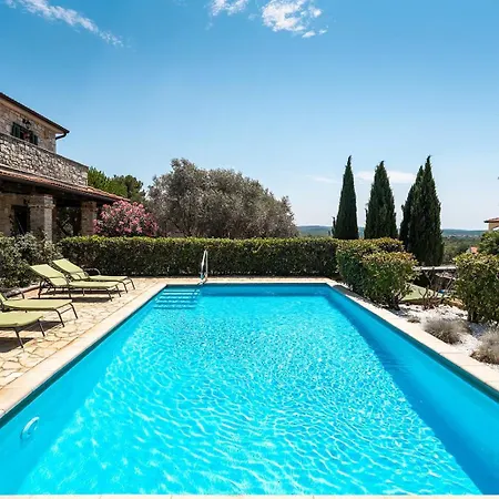San Lorenzo Villa Sveti Lovreč Pazenatički